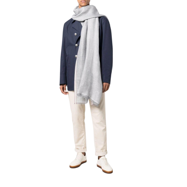 brunello-cucinelli-echarpe-lin-cachemire-soie-grise-gance-bordeaux