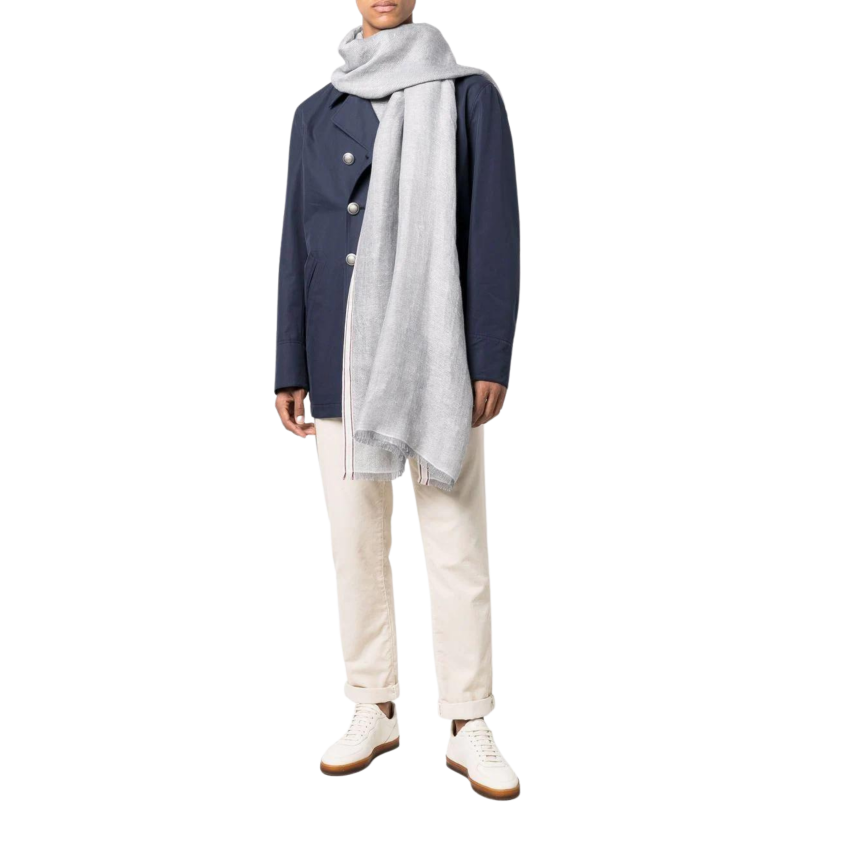 brunello-cucinelli-echarpe-lin-cachemire-soie-grise-gance-bordeaux