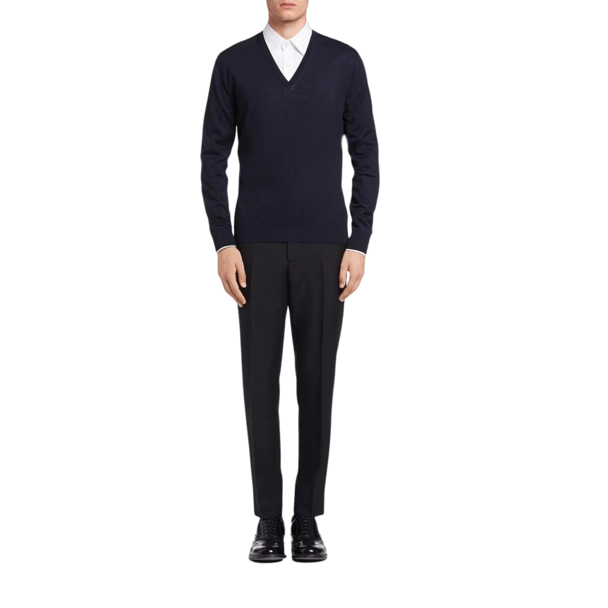 prada-pull-col-v-en-laine-peignee-bleu-marine