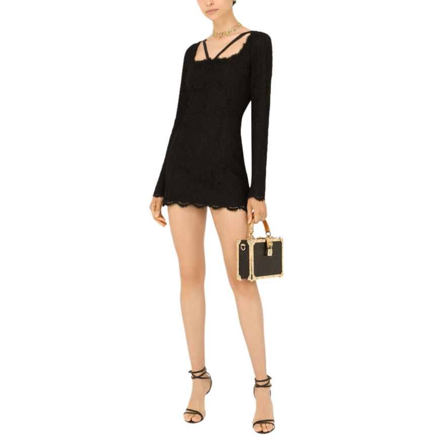 Robe courte Dentelle noire Encolure Carre