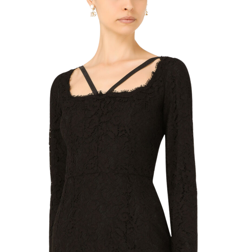 Robe courte Dentelle noire Encolure Carre