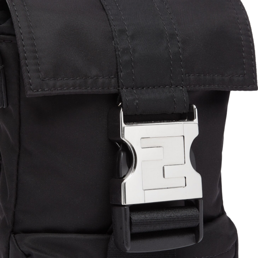 Petit Sac à dos FENDI sacoche Fendiness nylon noir boucle FF