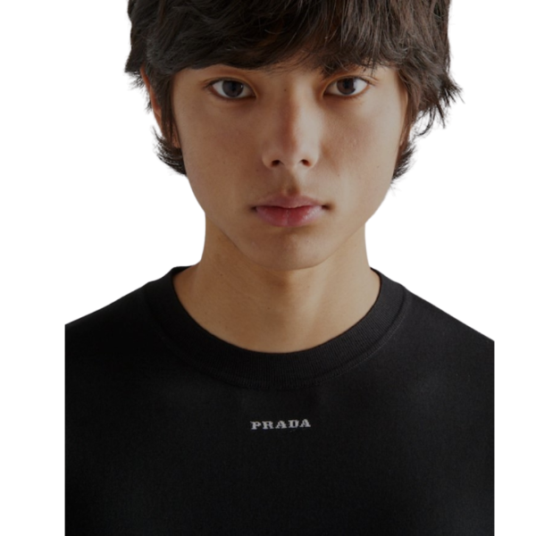 pull oversize laine extra fine PRADA noire logo lettre jacquard blanc