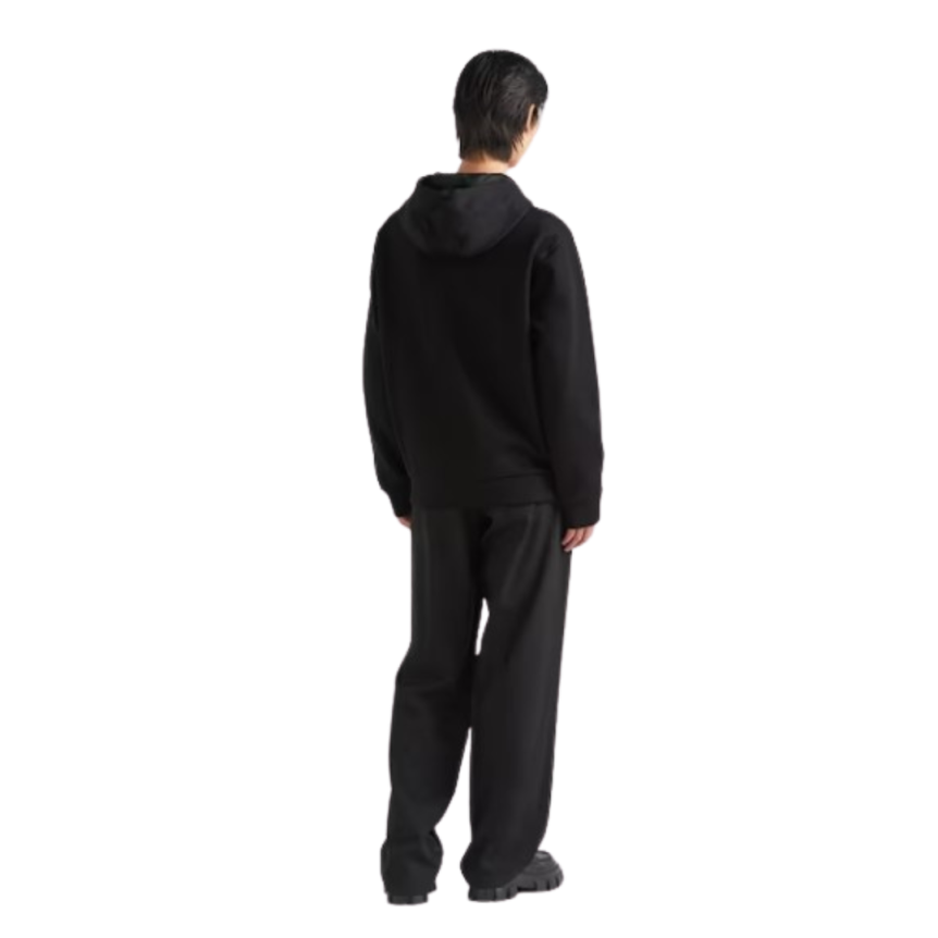 Sweat-shirt à capuche PRADA noir broderie logo triangle strass clous