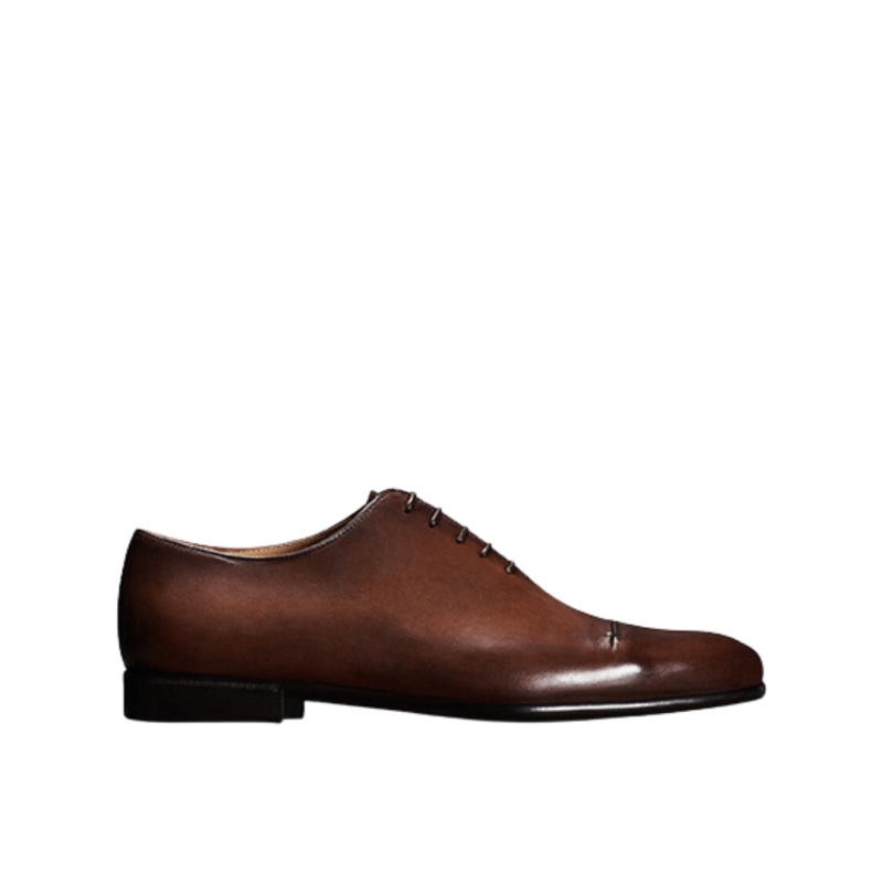 Chaussures à lacets...