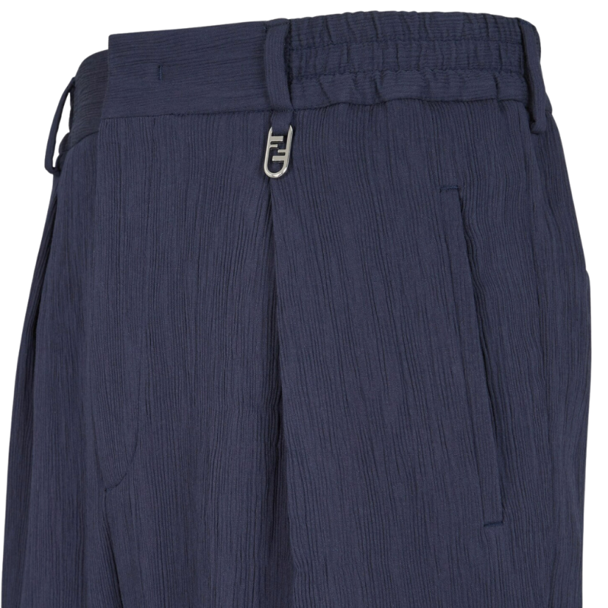 Pantalon cigarette FENDI viscose bleu marine logo O'Lock métal