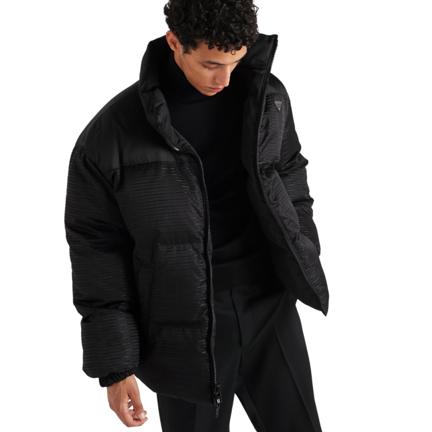 Doudoune PRADA Re nylon noir Logo triangle métal