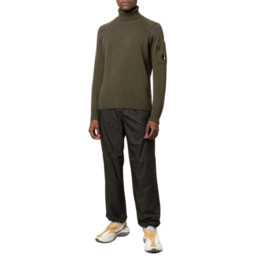 Pull col roulé CP COMPANY maille laine polyamide Kaki lunettes manche