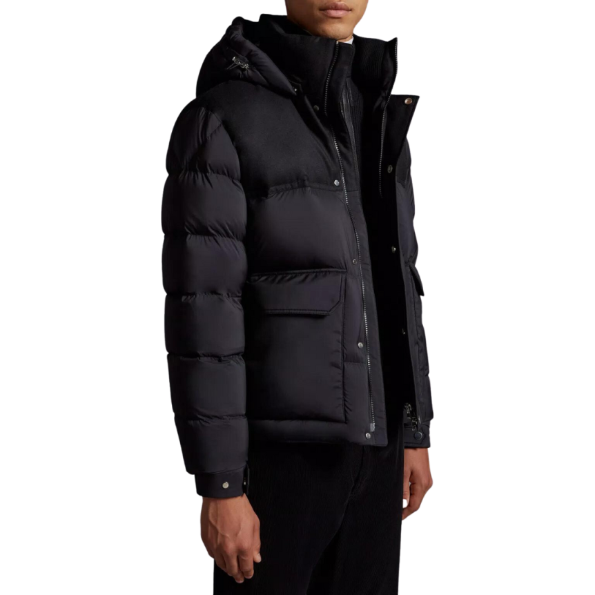 Doudoune courte MONCLER Mussala Nylon Noir Flanelle epaules