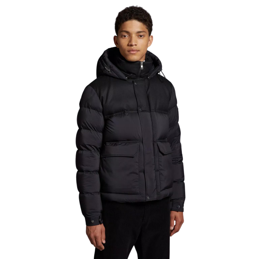 Doudoune courte MONCLER Mussala Nylon Noir Flanelle epaules