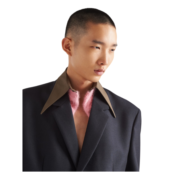 Veste droite en laine mohair bleu marine col marron