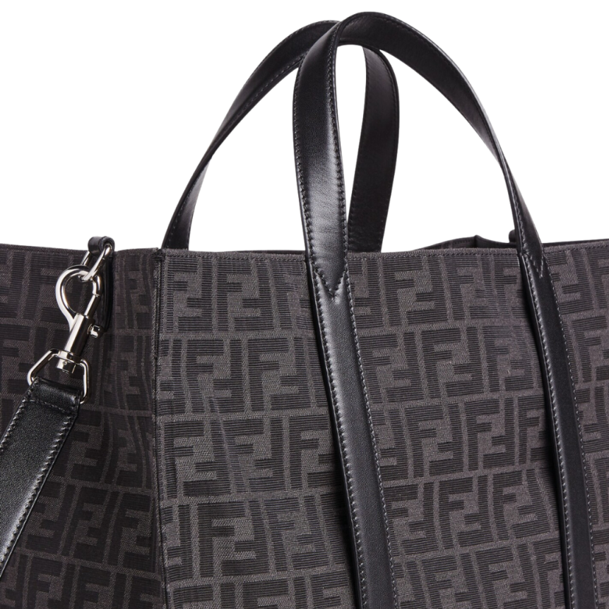 Grand sac shopping FENDI tissu jacquard recyclé motif FF gris