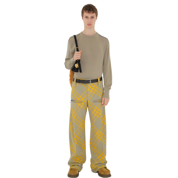 Pull manches longues col rond beige liseret bleu épaules