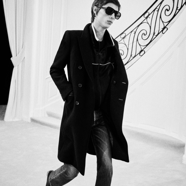 SAINT LAURENT Manteau court croisé laine noire