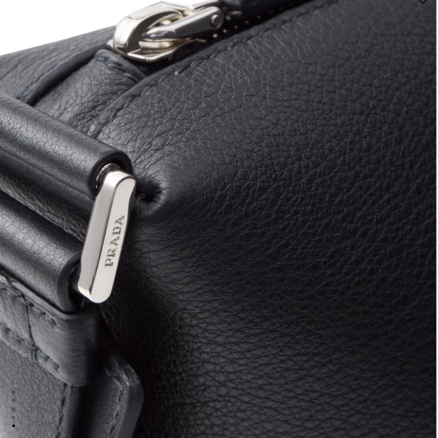 Sac porté épaule PRADA cuir noir logo lettres dorées