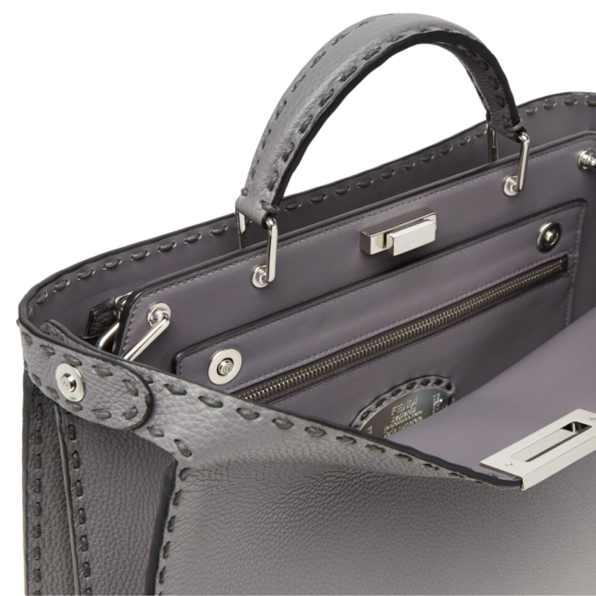 Sac FENDI Peekaboo ISeeU Medium Selleria cuir gris surpiqué