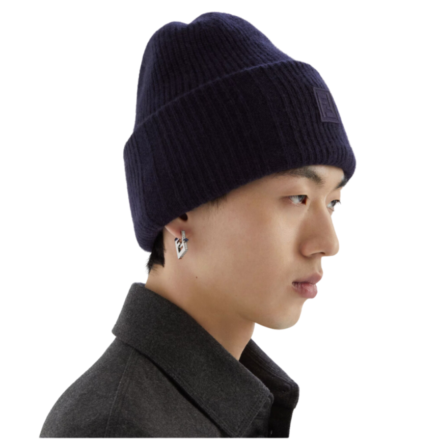 Bonnet FENDI laine bleue écusson FF