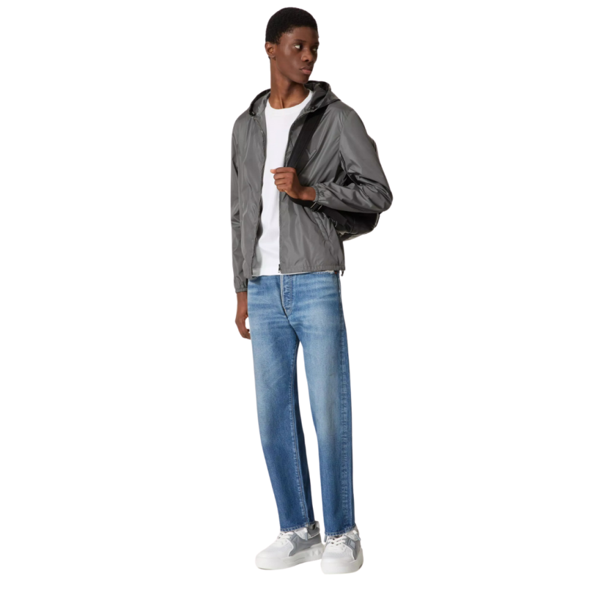 blouson Coupe vent zippé VALENTINO capuche nylon gris logo V métal