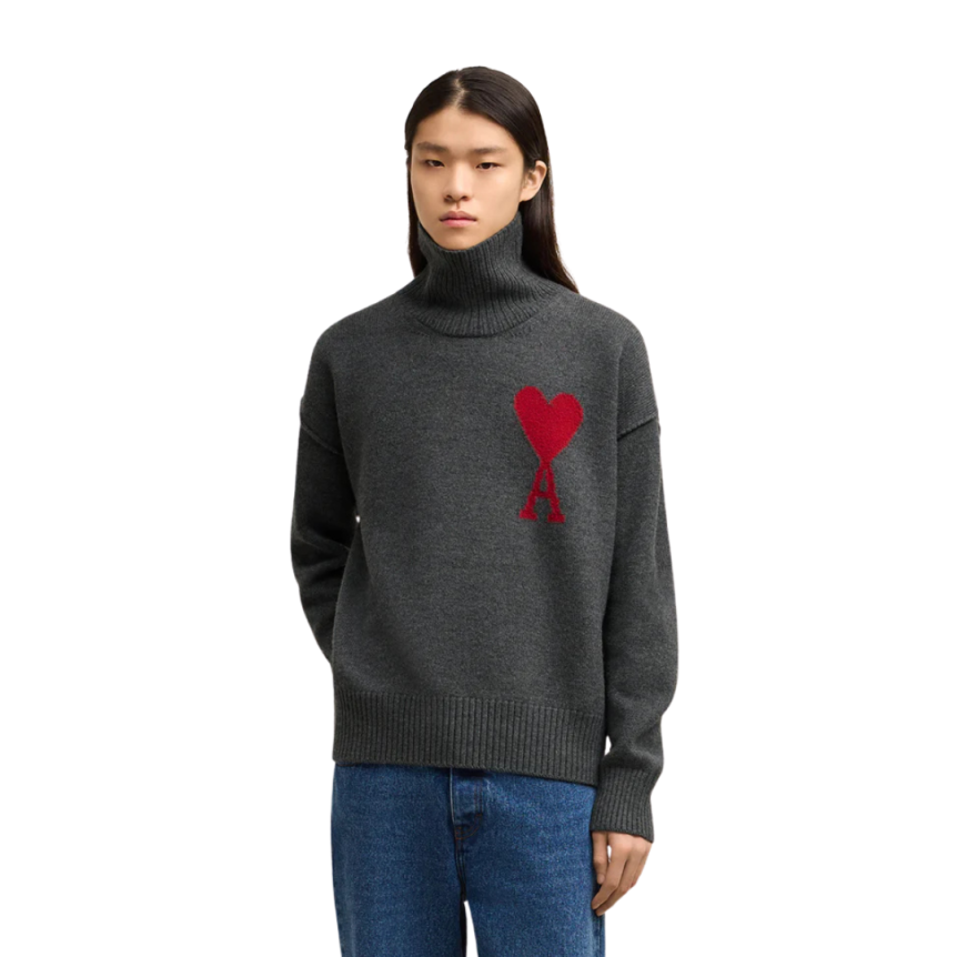 Pull col roulé AMI laine mérinos feutrée gris gros cœur rouge
