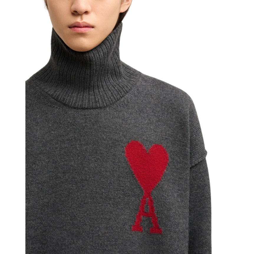 Pull col roulé AMI laine mérinos feutrée gris gros cœur rouge