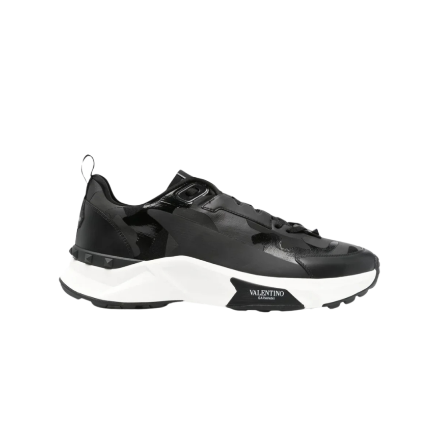 Baskets basses VALENTINO True Act cuir veau noir semelle blanche