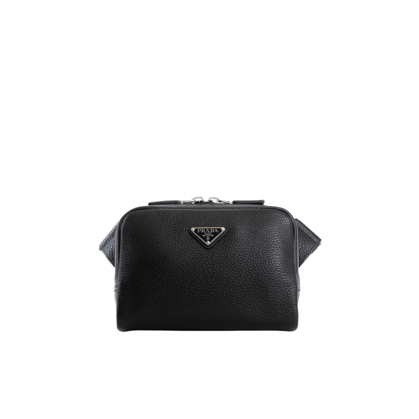 Sac bandoulière PRADA cuir grainé noir logo triangle métal émail