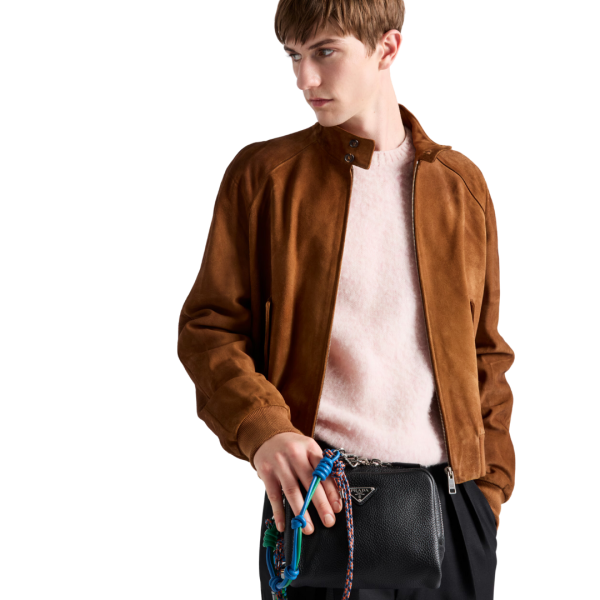 Sac bandoulière PRADA cuir grainé noir logo triangle métal émail