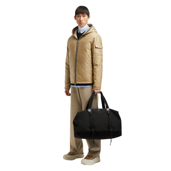 Sac de sport MONCLER Tech imperméable nylon noir bordure cuir logo métal noir