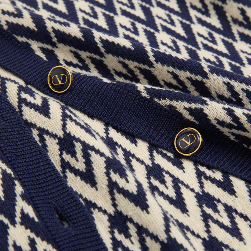 Cardigan VALENTINO laine jacquard V logo bleu marine écru