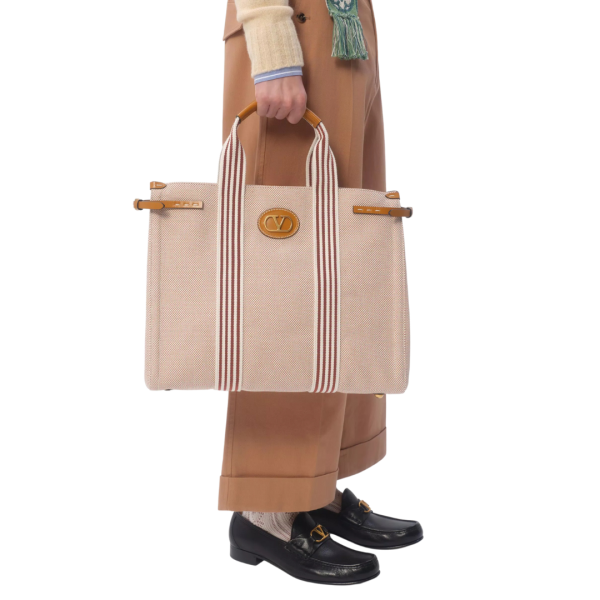 Sac Cabas VALENTINO Antibes toile beige rayures cuir V Logo signature métal doré