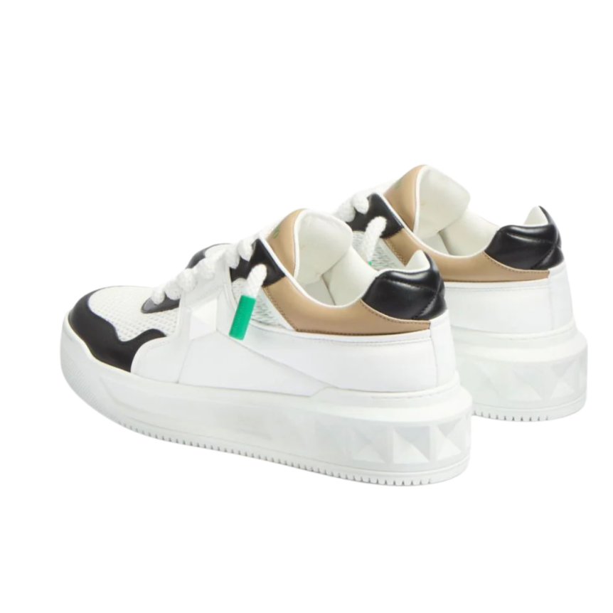 Baskets basses VALENTINO One Stud XL cuir nappa blanc noir