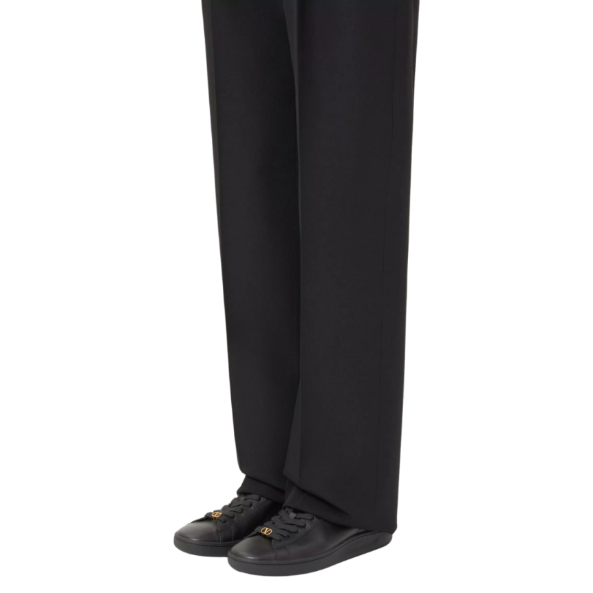 Baskets basses VALENTINO Royco cuir veau nappa noir V logo signature doré