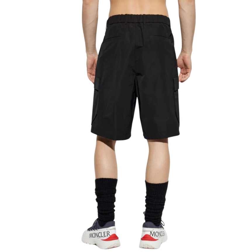 Short MONCLER poche Cargo nylon noir mat