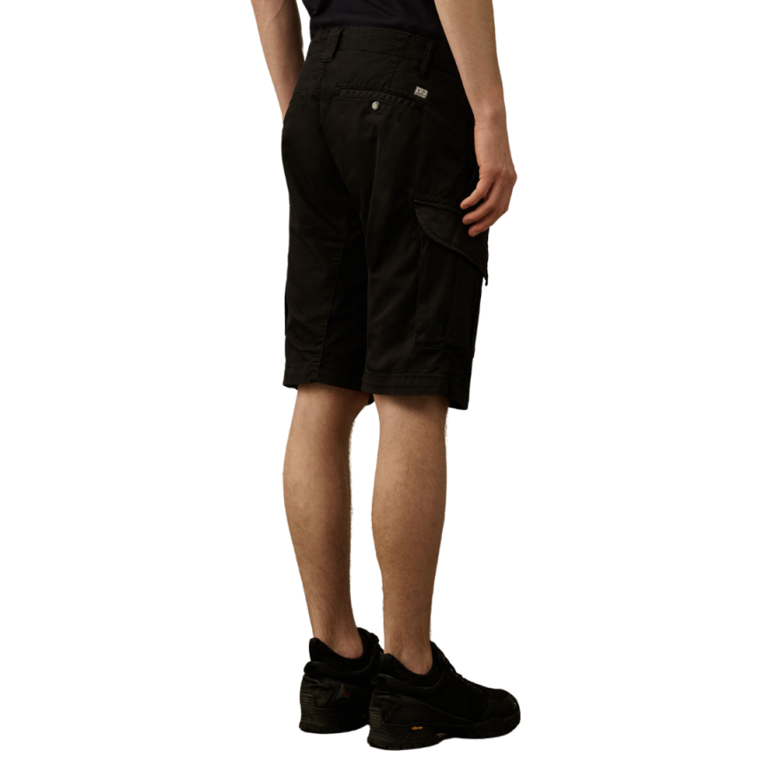 Short cargo CP COMPANY coton stretch doux noir poche verre lunette
