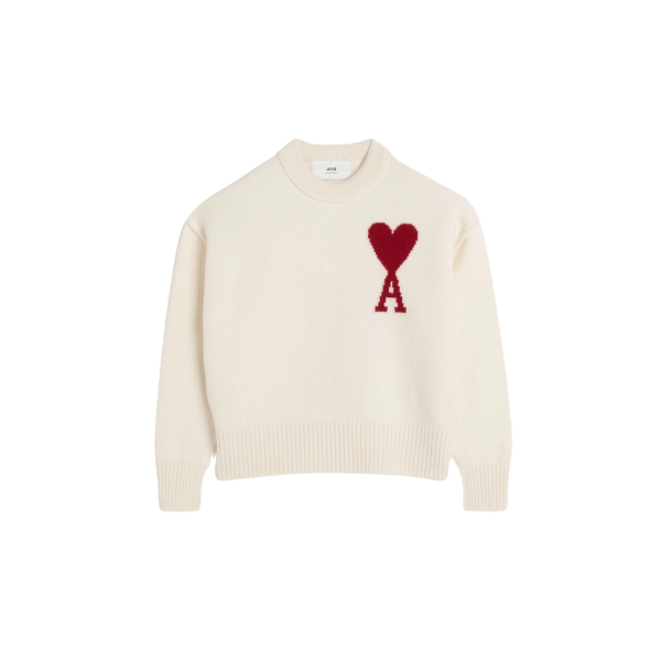 Pull col rond AMI Paris laine mérinos écru broderie gros cœur rouge