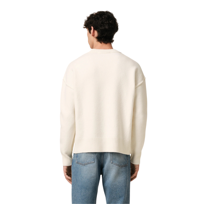 Pull col rond AMI Paris laine mérinos écru broderie gros cœur rouge