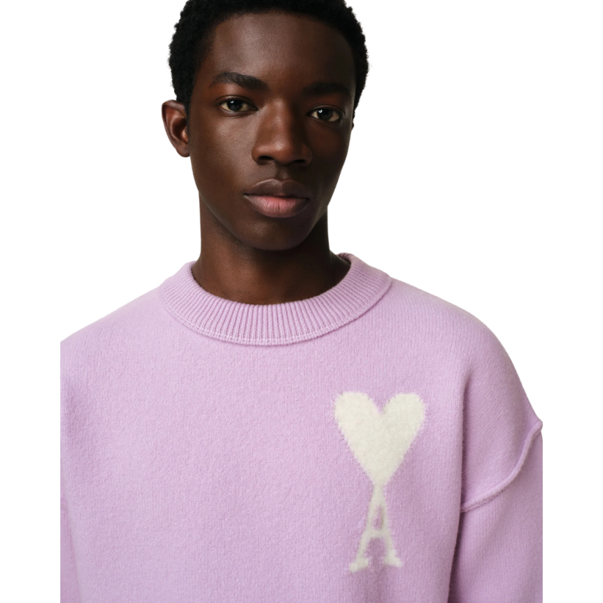 Pull col rond AMI Paris laine mérinos lilas cœur écru