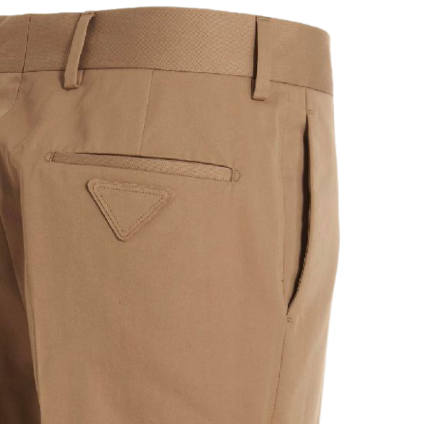 PRADA Pantalon gabardine coton camel logo triangle