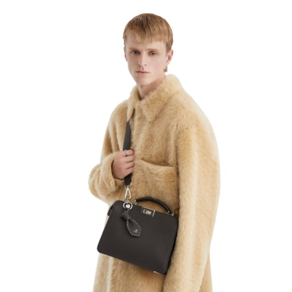 Porte clés FENDI Bijou sac cravate cuir marron