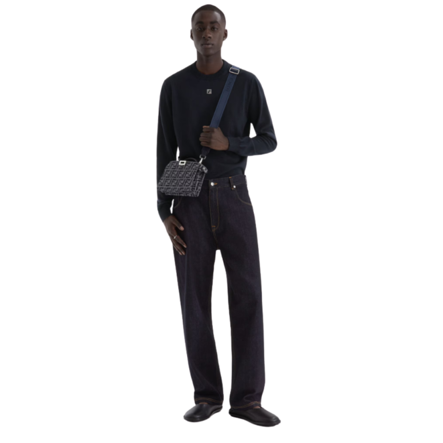 Pull col rond FENDI laine bleu marine petit logo FF métal