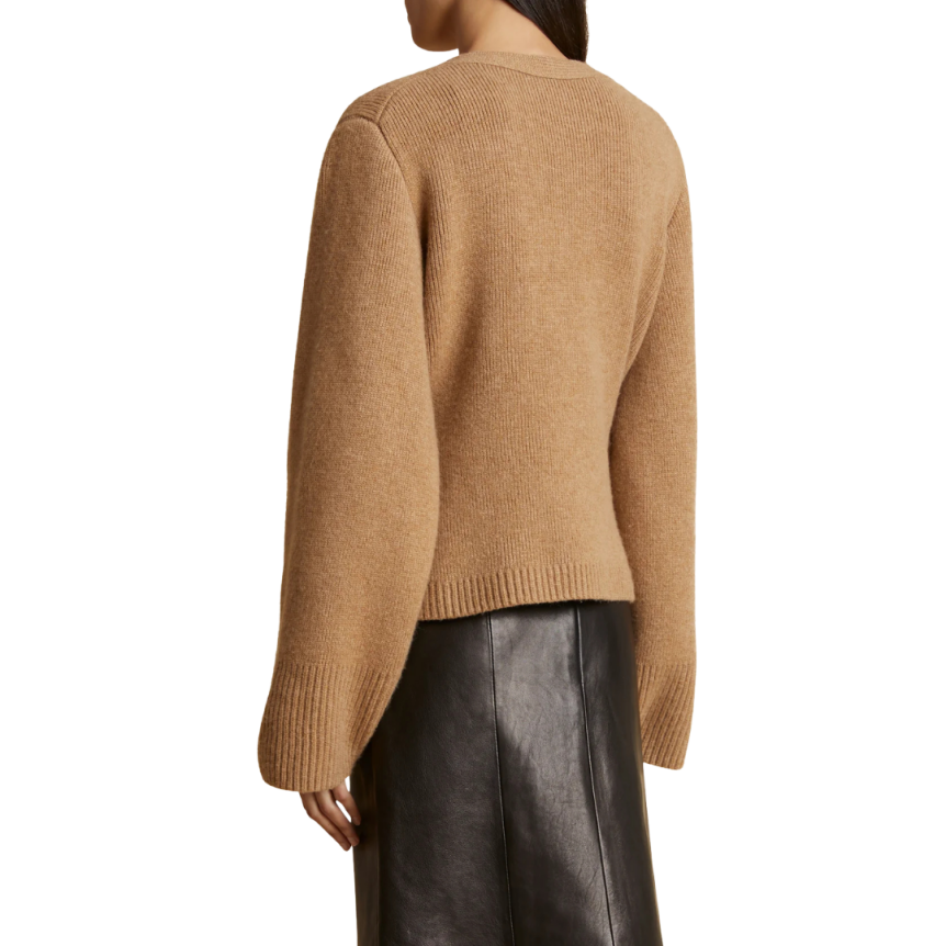 Cardigan à boutons KHAITE Scarlet col en V Cachemire camel
