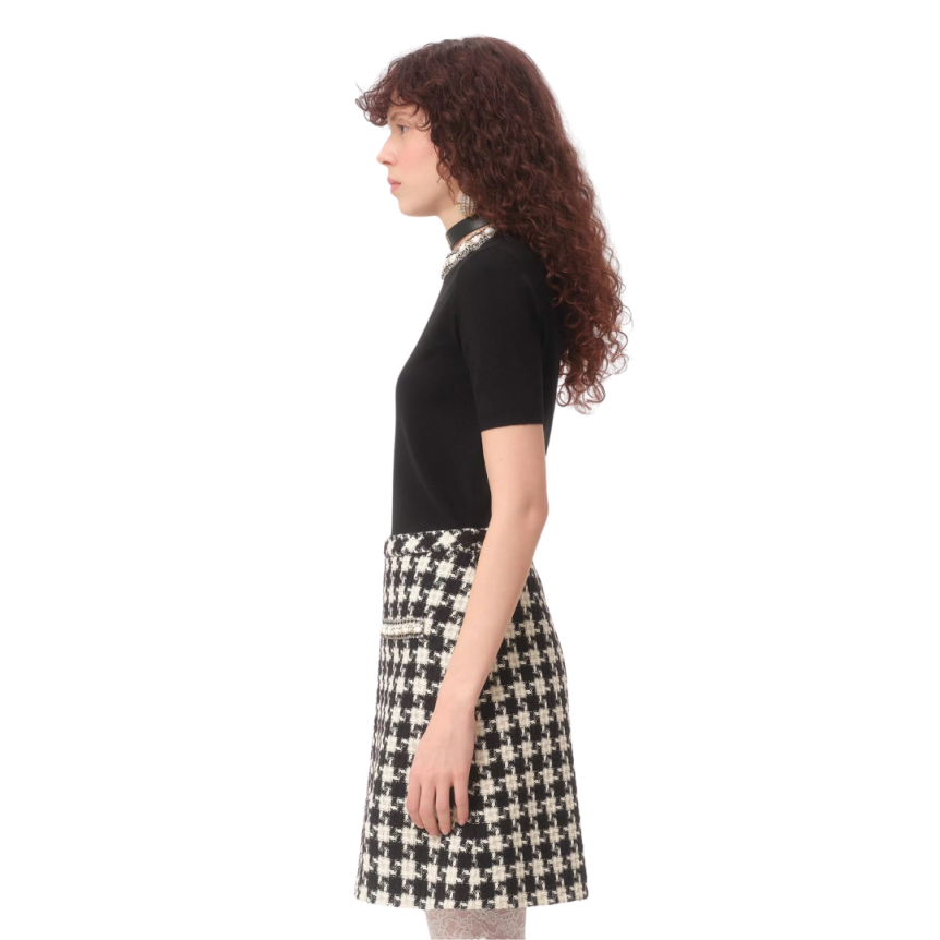 Pull manche courte VALENTINO col rond laine vierge noire broderie col bijou