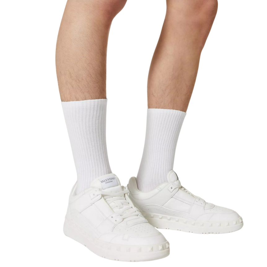 Baskets basses VALENTINO Freedots cuir veau blanc clous