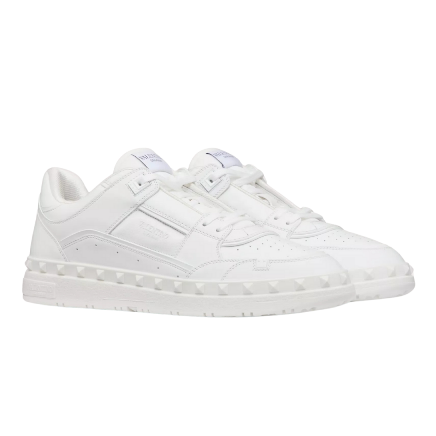 Baskets basses VALENTINO Freedots cuir veau blanc clous