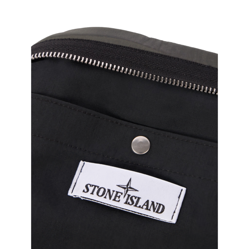 Pochette STONE ISLAND bandoulière nylon métal Econyl ® vert mousse