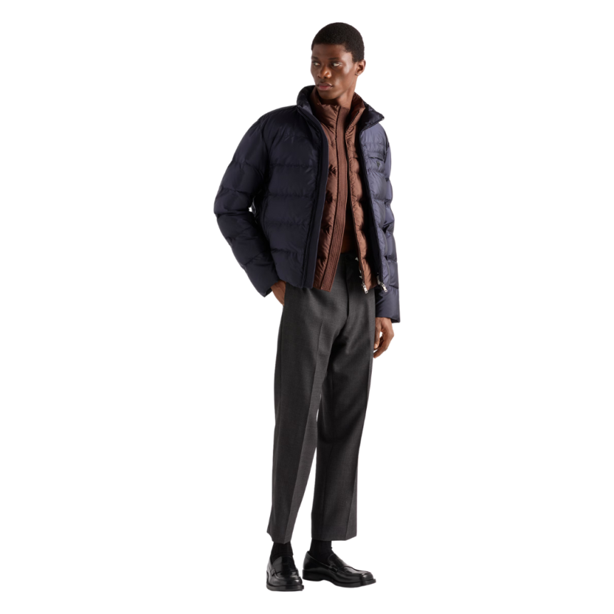 Gilet doudoune sans manche PRADA Re Nylon marron logo triangle métal email