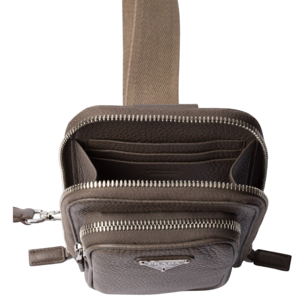 Sacoche Etui PRADA bandoulière smartphone cuir veau grainé marron