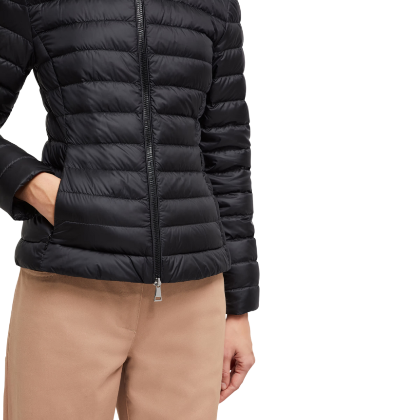 Doudoune courte MONCLER Igelle ajustée nylon fin noir
