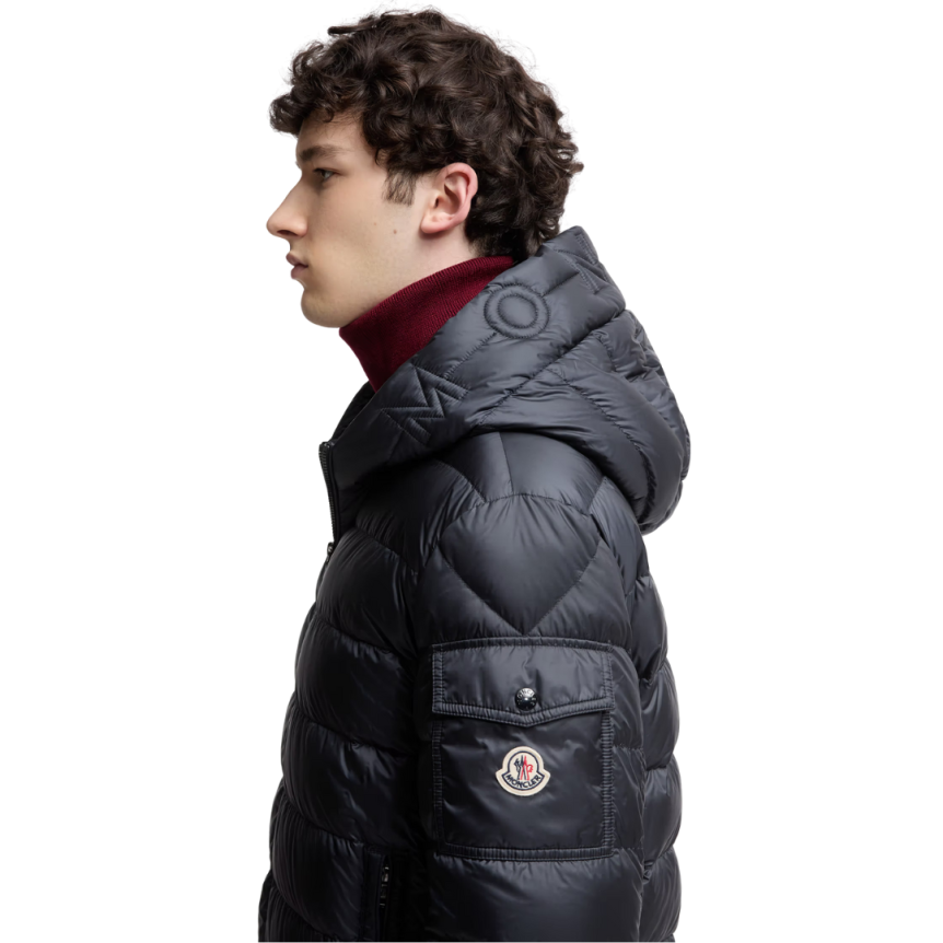 Doudoune courte à capuche MONCLER Najan nylon bleu marine logo embossé