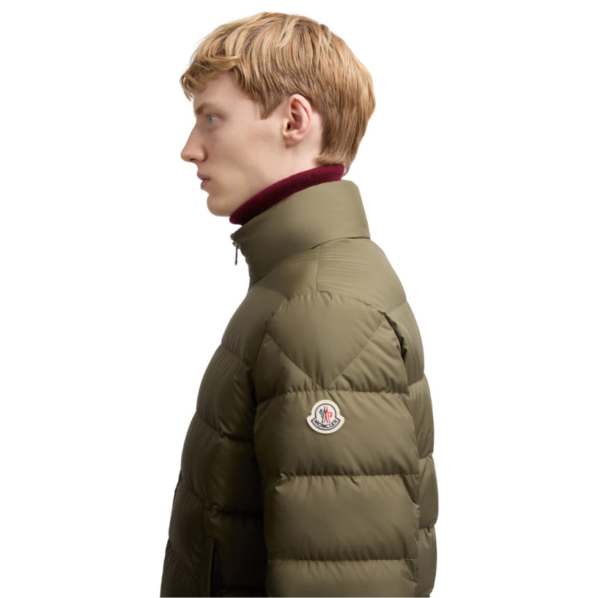 Doudoune courte MONCLER Baudinet col montant nylon vert olive mat